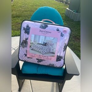 NEW KING Size Juicy Couture 8 Piece Bedding Set. Black Rose/Pink.